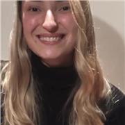 Graduada de Educación Primaria (Trilingüe) con mención en lengua extranjera (inglés) ofrece clases online de apoyo con las tareas y estudio a niños de todas las edades